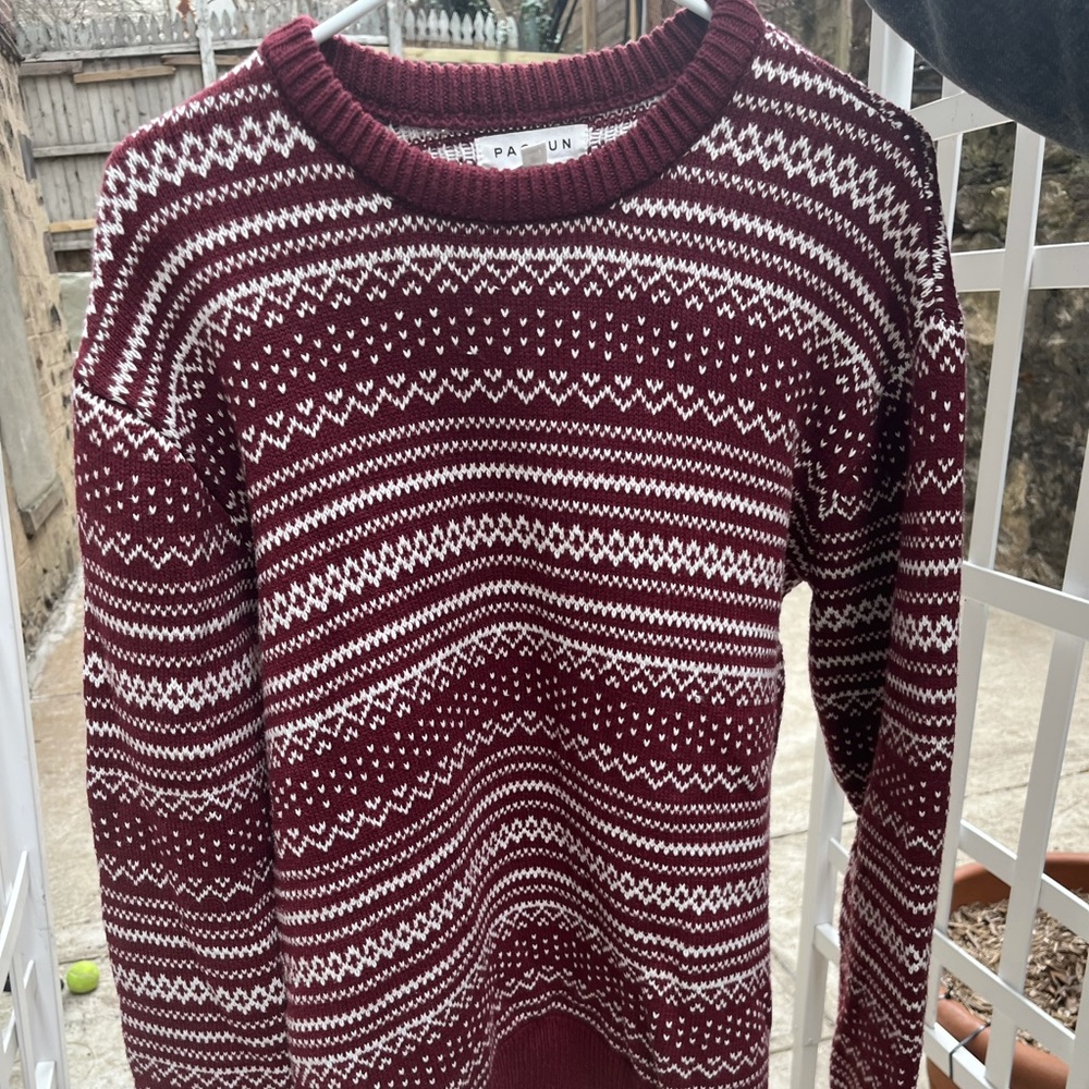 PacSun sweater (Unisex) size Medium. Very warm 10/10 condition.